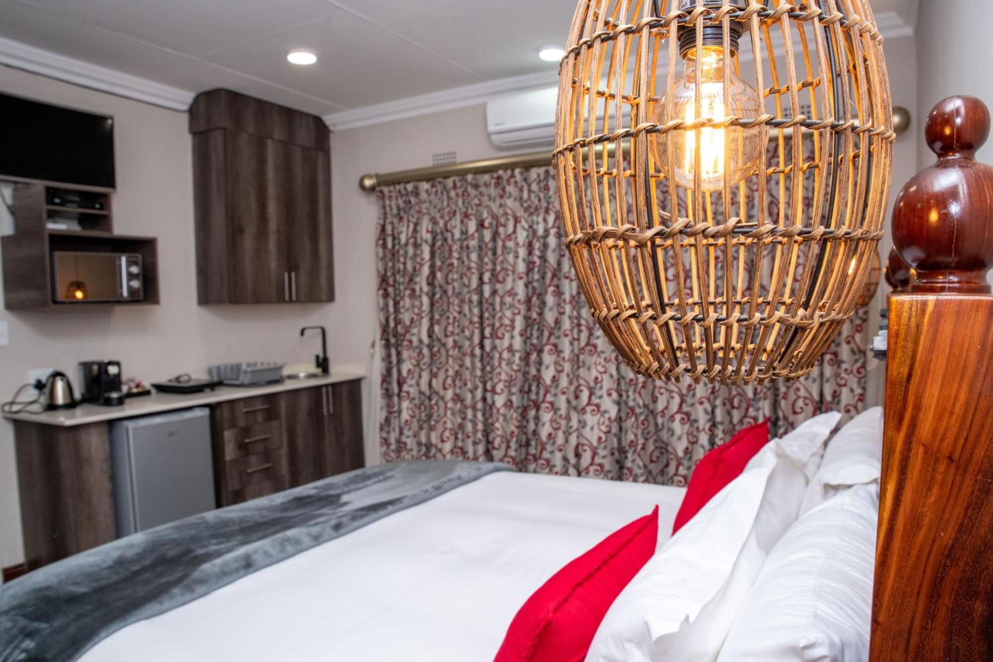 Iso'Bella Vita Guesthouse Пгалаборва Екстер'єр фото